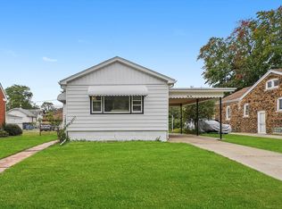 99 Highland St, Calumet City, IL