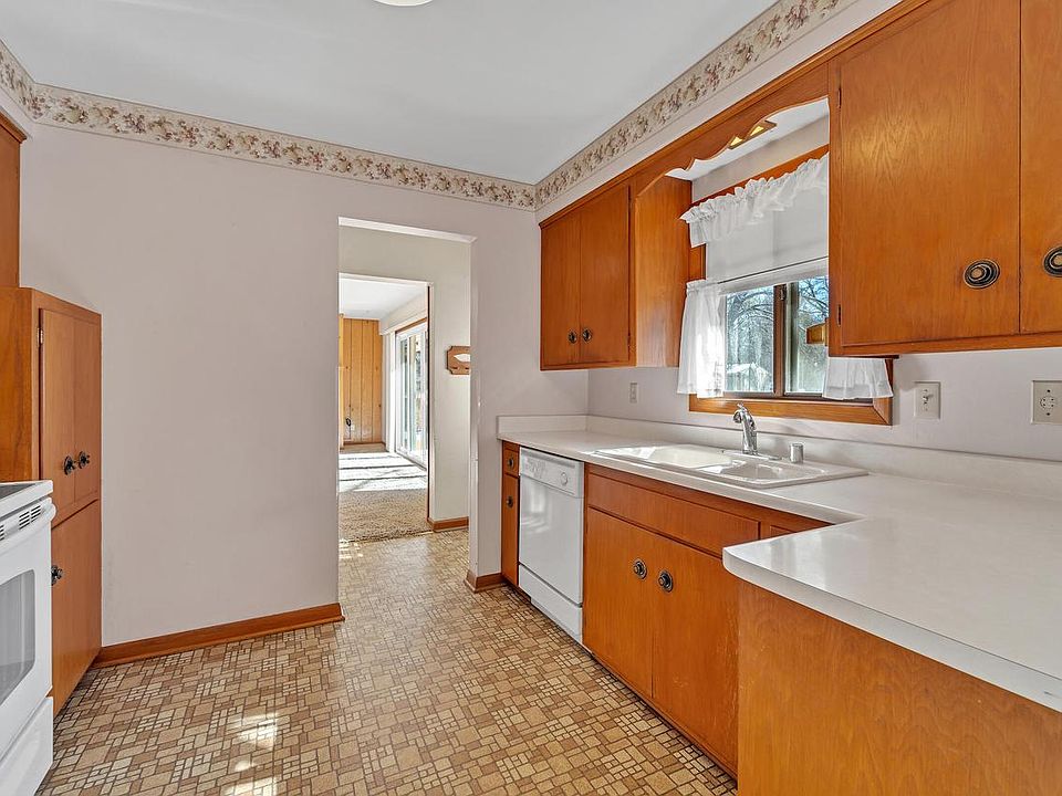 1st image of 10531 West Upham AVENUE