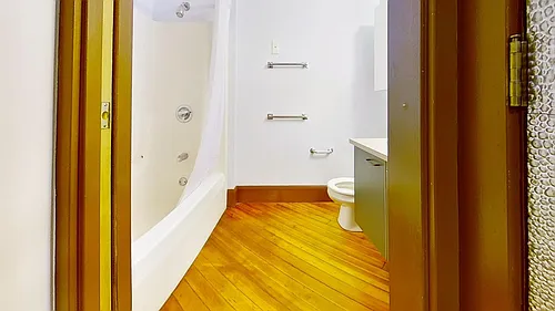 211 N Neil St #202 Photo 1