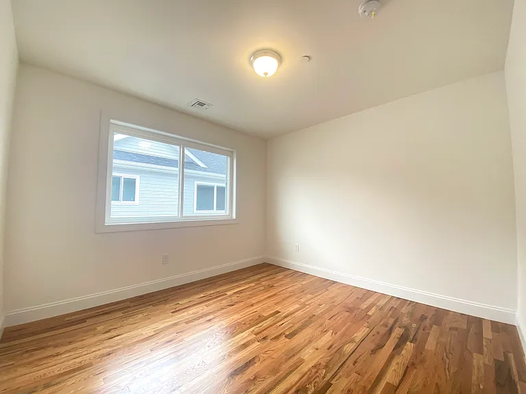 881 Sinclair Ave #2F — Photo 19