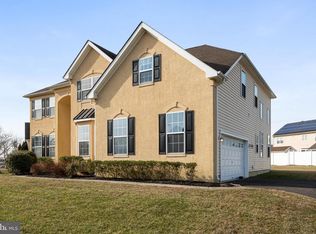 40 Buckingham Dr, Berlin, NJ 08009