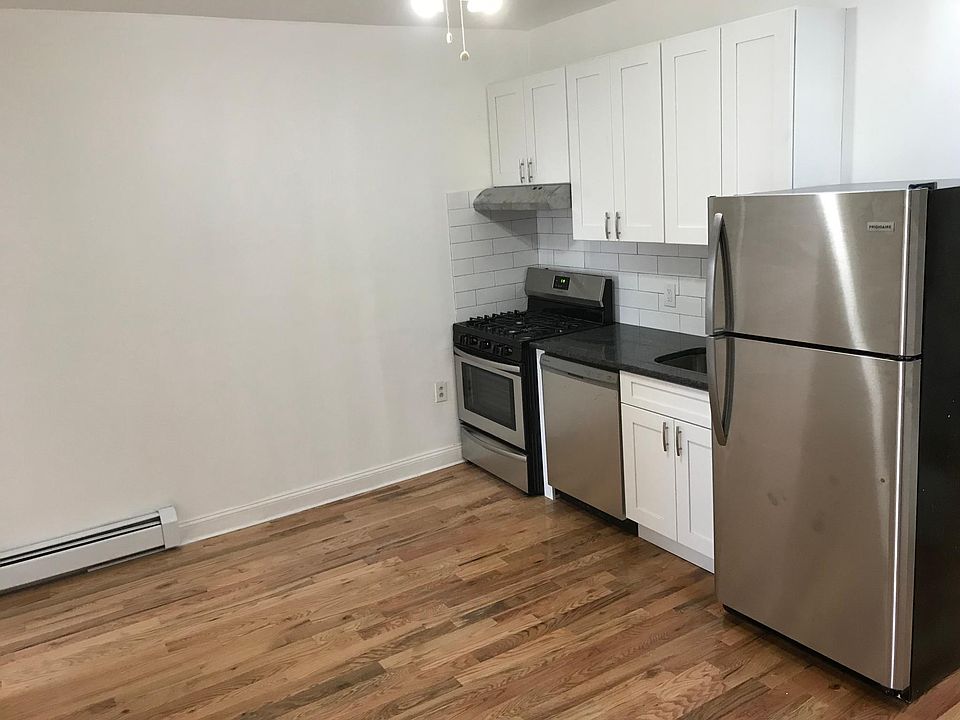 1st image of 31 Hopkins Ave #3