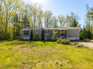 12 Taylor Dr, Sabattus, ME 04280