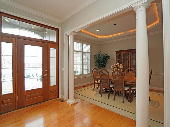 3rd image of 11770 Thayer Ln