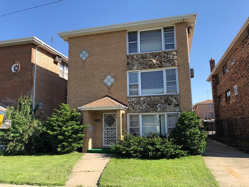 1st image of 1641 Harbor Ave APT 2