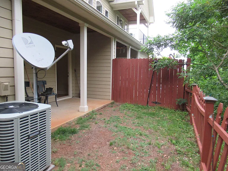 168 Village Dr — Photo 17