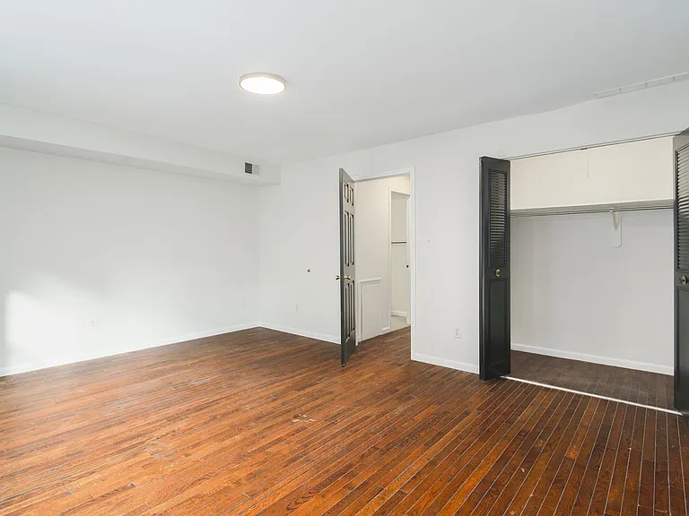 944 New Market St #2 — Photo 8