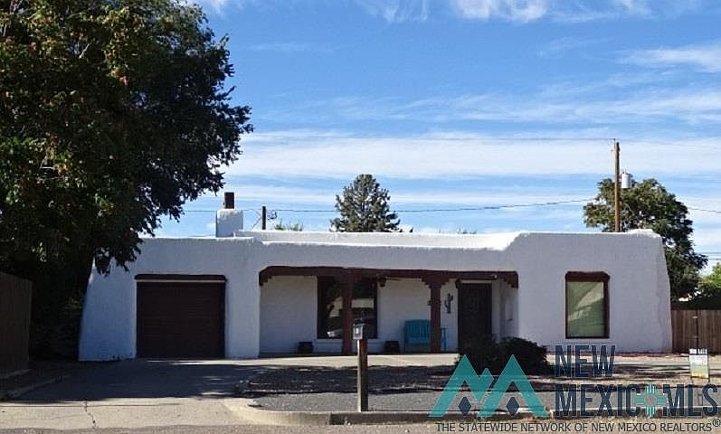 1st image of 305 Walnut St