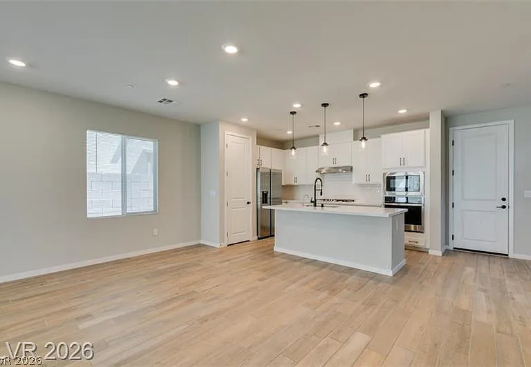 109 Medianoche St — Photo 20