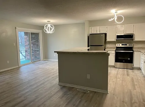 4881 Woodland Ave #4 Photo 1