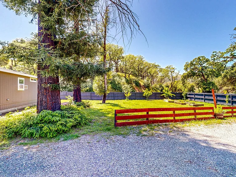 5326 Briggs Ranch Rd — Photo 35