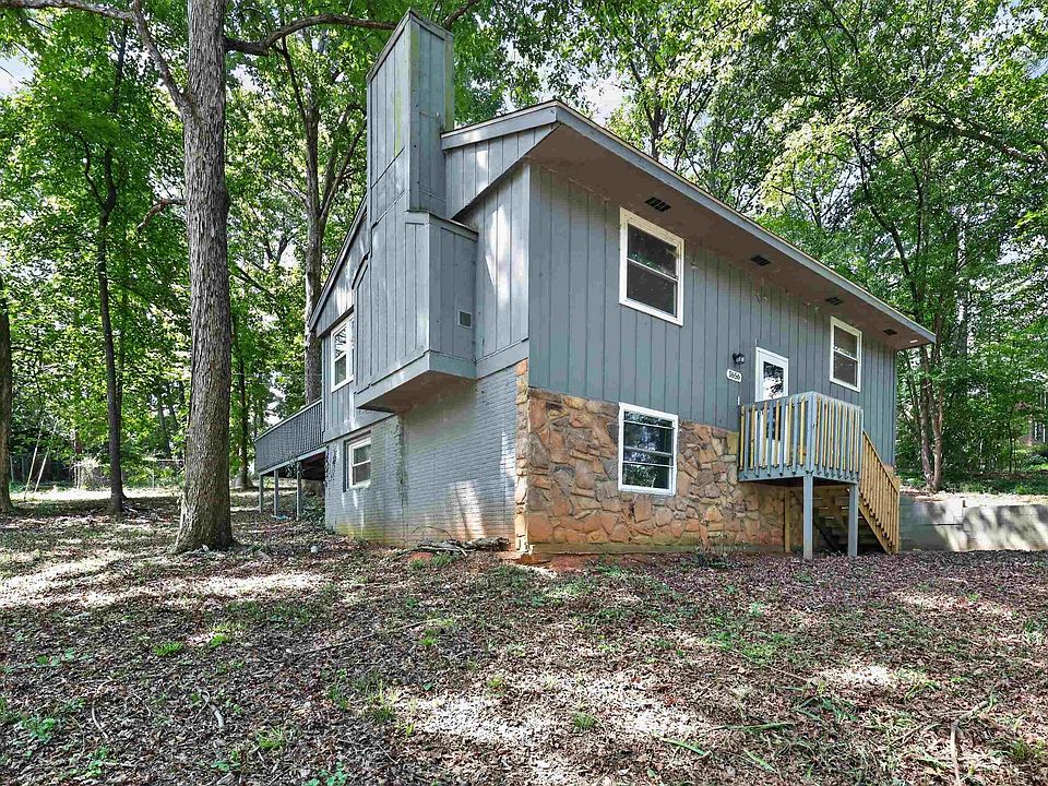 2nd image of 1656 Koulter Dr