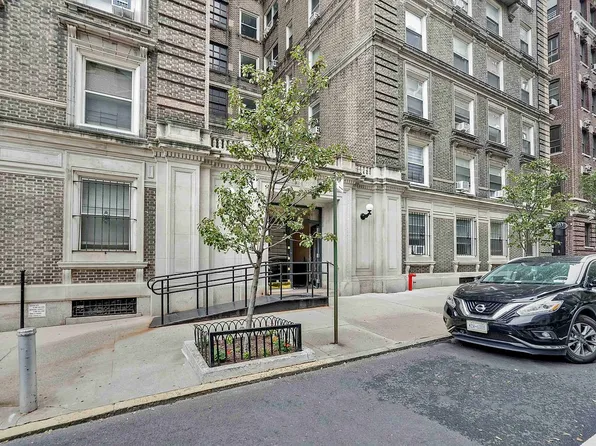 390 Riverside Dr APT 15D, New York, NY 10025