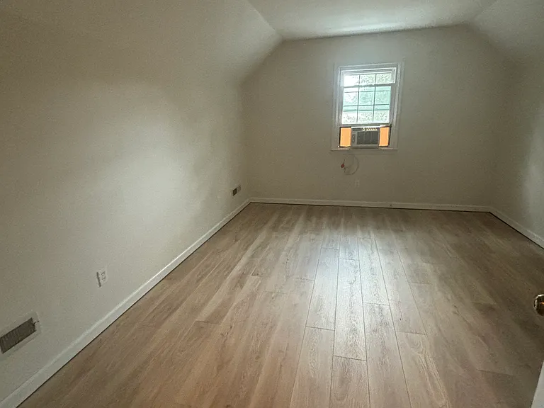429 South Blvd — Photo 5