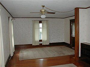 5th image of 5029 Gray St