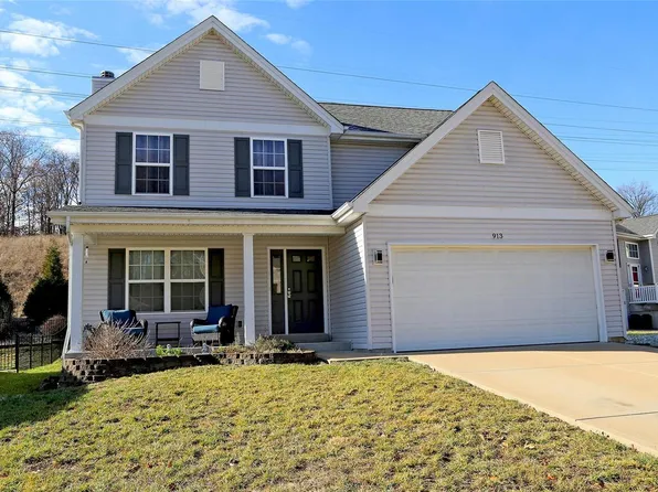 913 San Luis Dr, Fenton, MO 63026