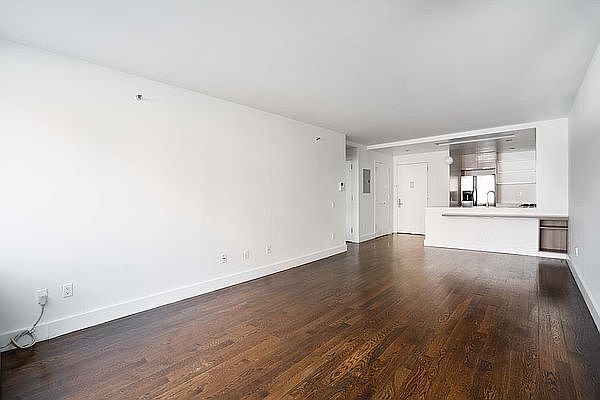 1st image of 160 E 117th St #7B