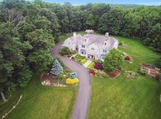 24 & 26 Diamond Hill Rd, Redding, CT 06896