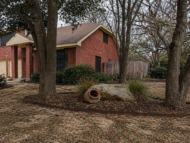 12900 Medina River Way — Photo 2