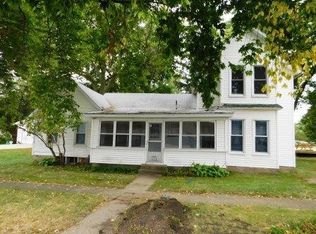 304 W Livingston St, Fairbury, IL 61739
