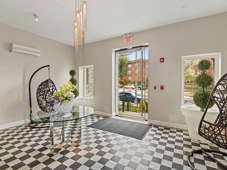 329 Rhode Island Ave NE #103 — Photo 4