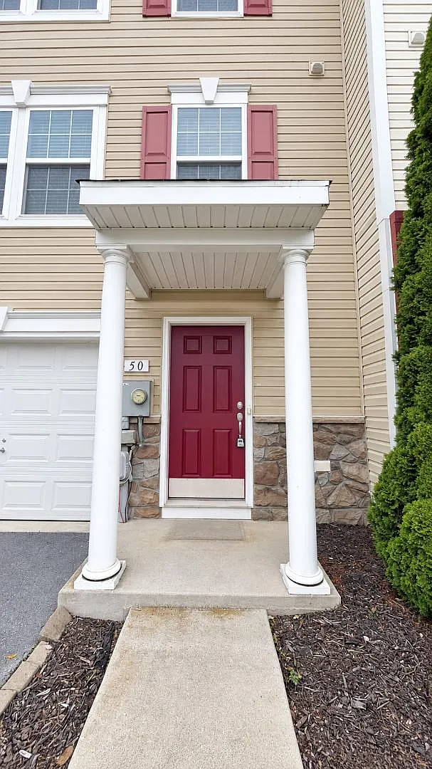 50 Ventura Way - 50 Ventura Way, Hedgesville, WV — Photo 2