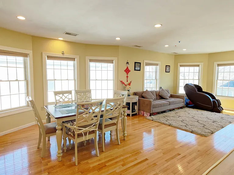 37 Wilson Ave #2 — Photo 1