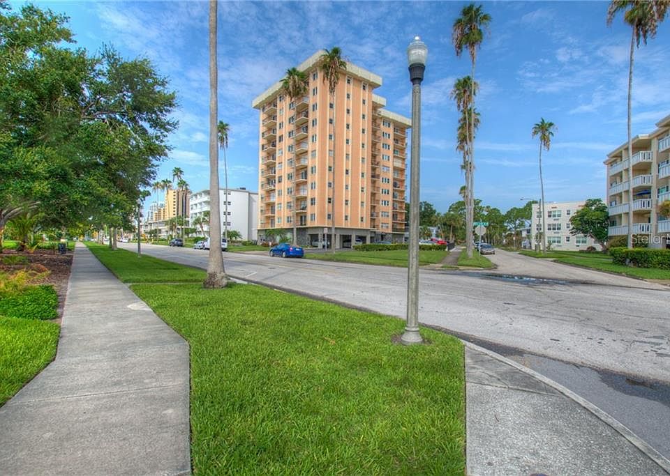 1st image of 1120 N Shore Dr NE Unit 203
