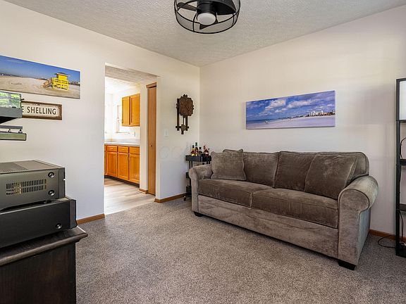 3rd image of 2334 Shelby Ln