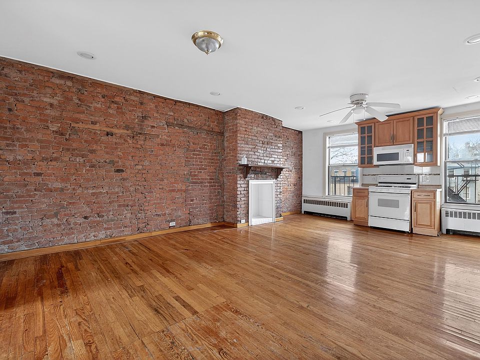 1st image of 216 Newark Ave APT 3