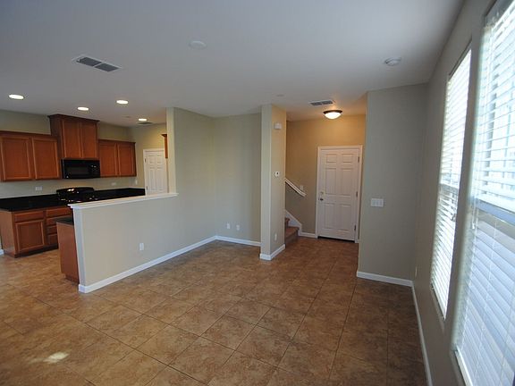 3rd image of 6275 Lonetree Blvd
