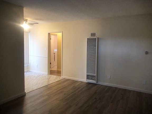 5th image of 1049 N Mariposa Ave APT 7