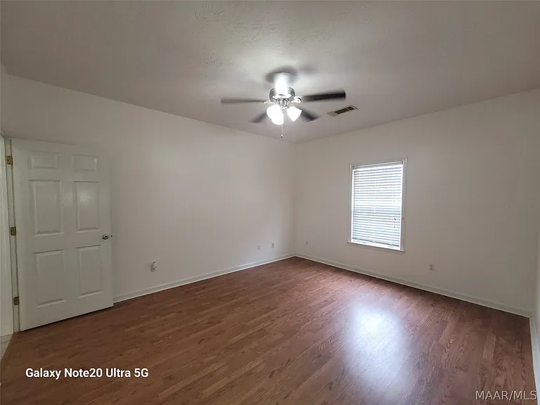 77 Groves Ln — Photo 25