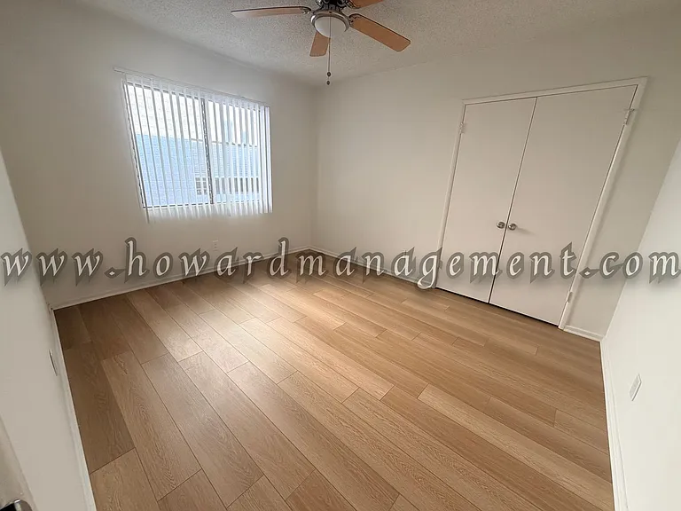 01405BA — Photo 24
