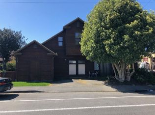 1045 7th St, Arcata, CA 95521