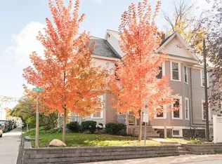123 King St, Burlington, VT 05401