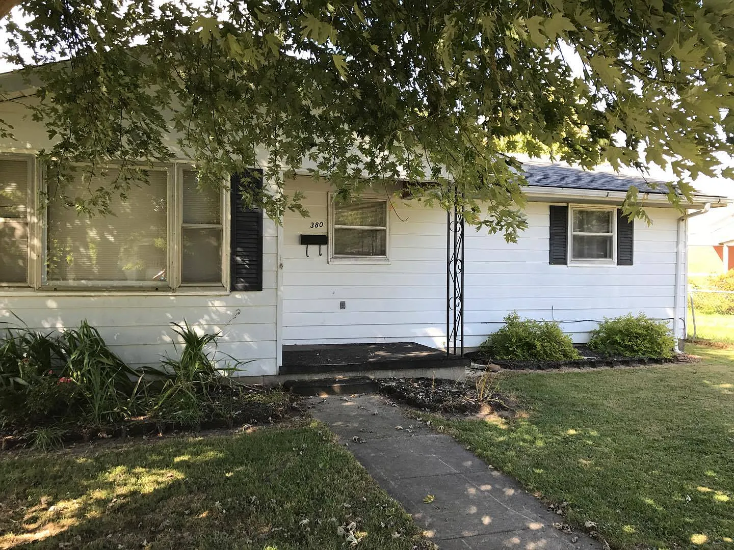 380 W Cherry St photo 1