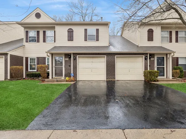 404 Ballard Dr, Algonquin, IL 60102