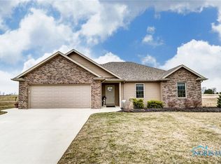 18620 Treetop Ct, Findlay, OH 45840