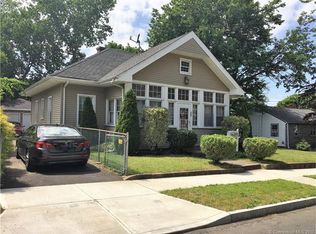 772 Russell St, New Haven, CT 06513