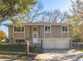 5721 N 117th Cir, Omaha, NE 68164