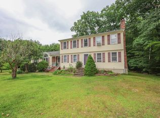 5 Raelynn Dr, Derry, NH 03038