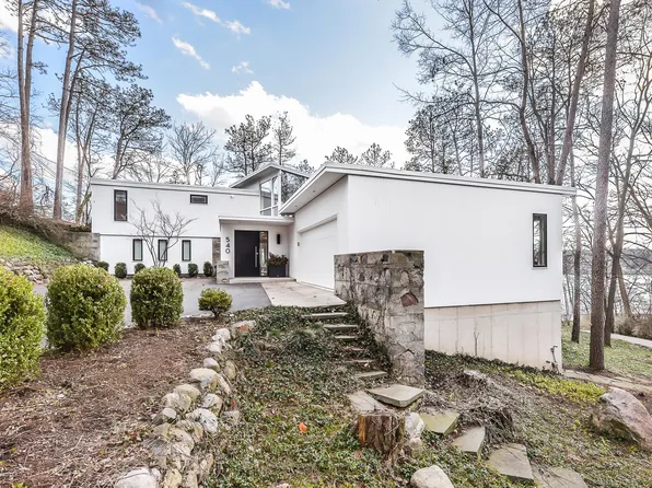 540 Barton Shore Dr, Ann Arbor, MI 48105