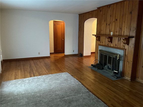 2nd image of 2587 Lightwood Ave