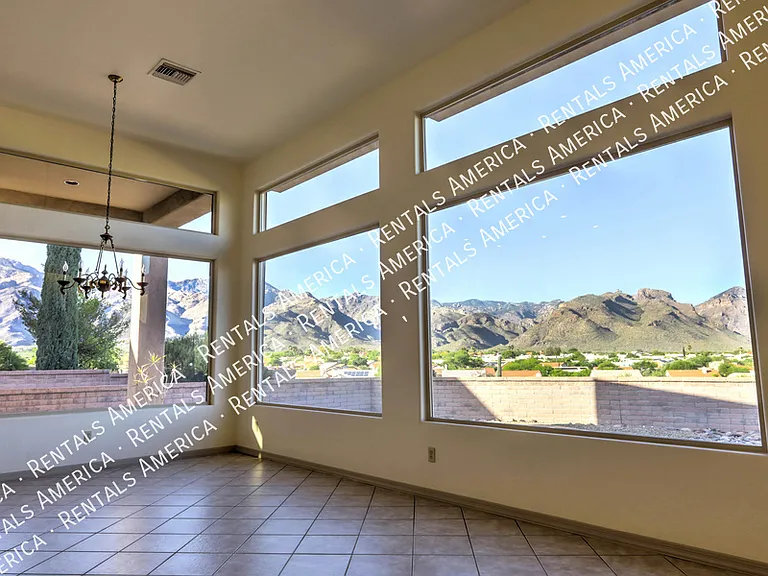 5032 N Valley Shadows Pl — Photo 7