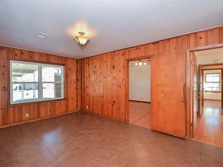 6923 Cole Creek Dr — Photo 7