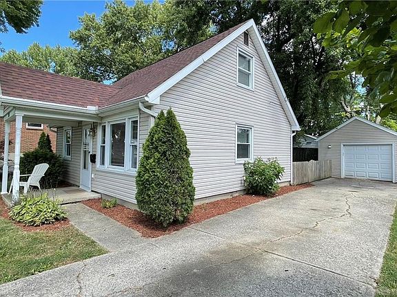 3rd image of 3108 Mohican Ave