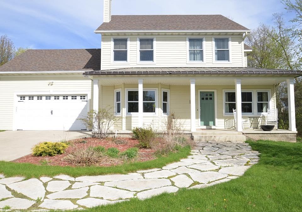 1st image of 912 Wildflower Ln