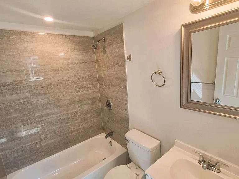 2626 Ridge Ave #5 — Photo 7