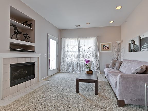 4th image of 3317 Stratford Ct #301